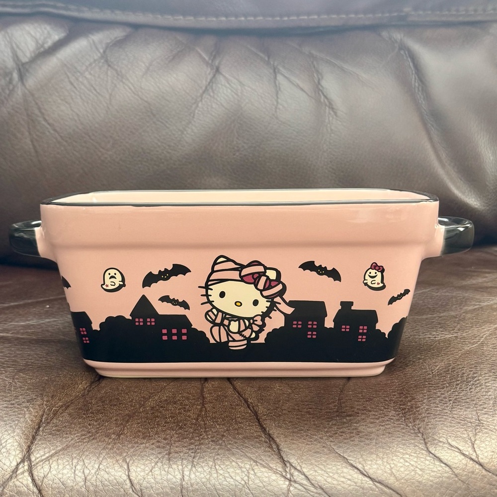 Hello Kitty Mummy Halloween Loaf Pan
